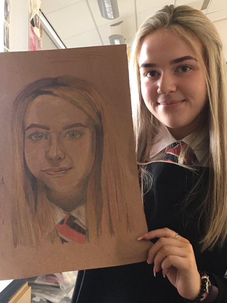 StJoAcadArts's tweet photo. 1st portrait ever from our talented head girl Niamh #aimhigh #veryproud https://t.co/nMiIiGkMoH