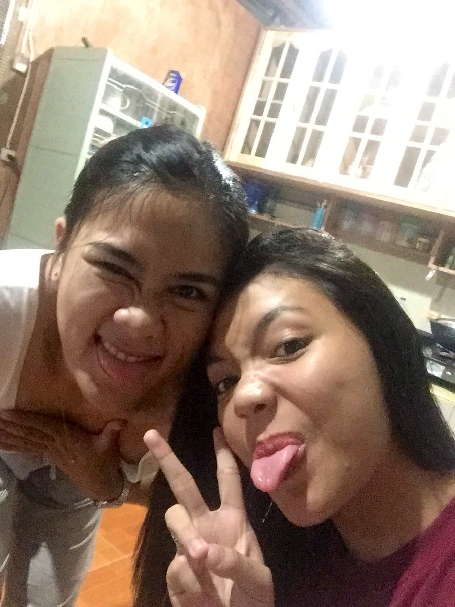 mayumiannie's tweet photo. yeey nagkita ra jd mi ๐โค๏ธ PWC x UM #Collegebestfriend https://t.co/kZSvgWsv5q