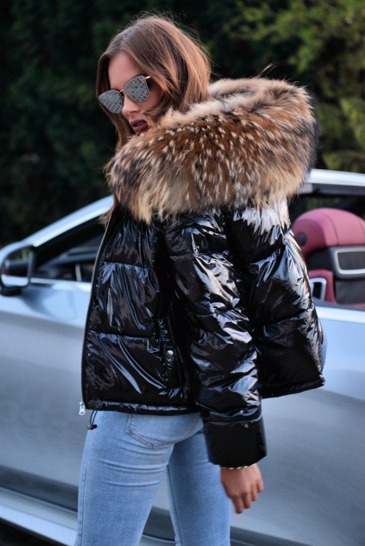 FursOutlet's tweet photo. 🤗🤗CZARNA KURTKA PUCHOWA Z NATURALNYM FUTREM🤗🤗
 Piękny metaliczny połysk 🔥
 Bogate zdobienie przy kapturze🔥
 Megamodna 🔥
 Hit sezonu 🔥
 Klasyczna czerń 🔥
 We ❤️ this look 
 https://t.co/3KKGxkGytI https://t.co/dMXCSPJZk7