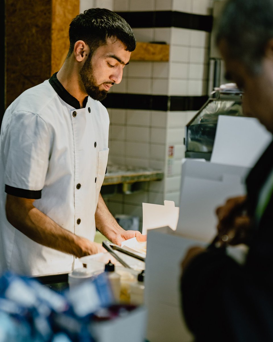 wtf_chippy's tweet image. Happy humpday...what are your plans for the rest of the week/

#fishandchips #chippy #fish #chips #fishandchipshop #londonfoodies #delicious #hammersmith #chiswick #finedining #humpday #fishfriday #foodbloggers #londonfoodbloggers #wheretoeat