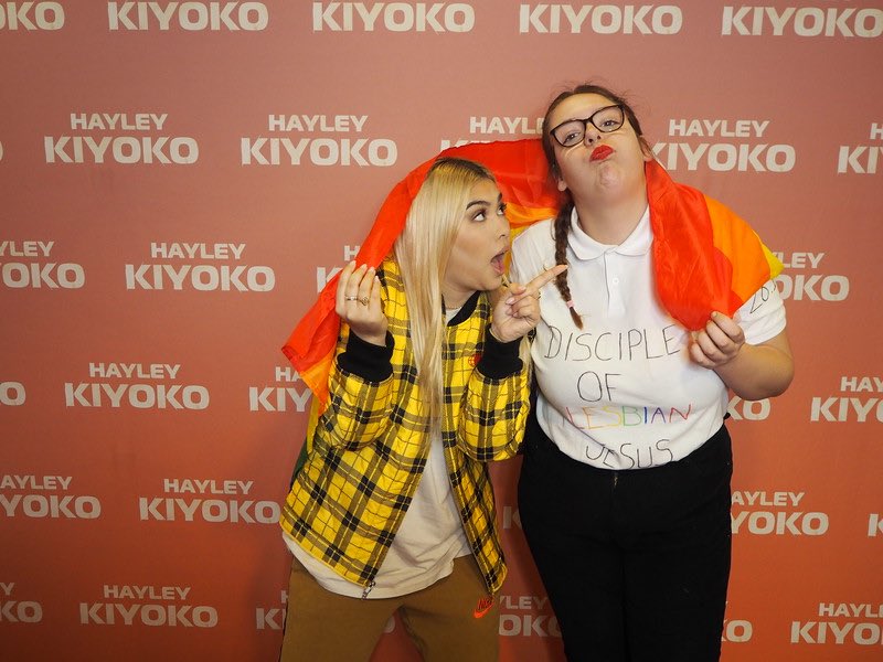 agcdshouse's tweet photo. OH MY GOD IT WAS REAL I CAN’T BELIEVE IT
I LOVE YOU @HayleyKiyoko ❤️❤️ https://t.co/4HL329BnFd