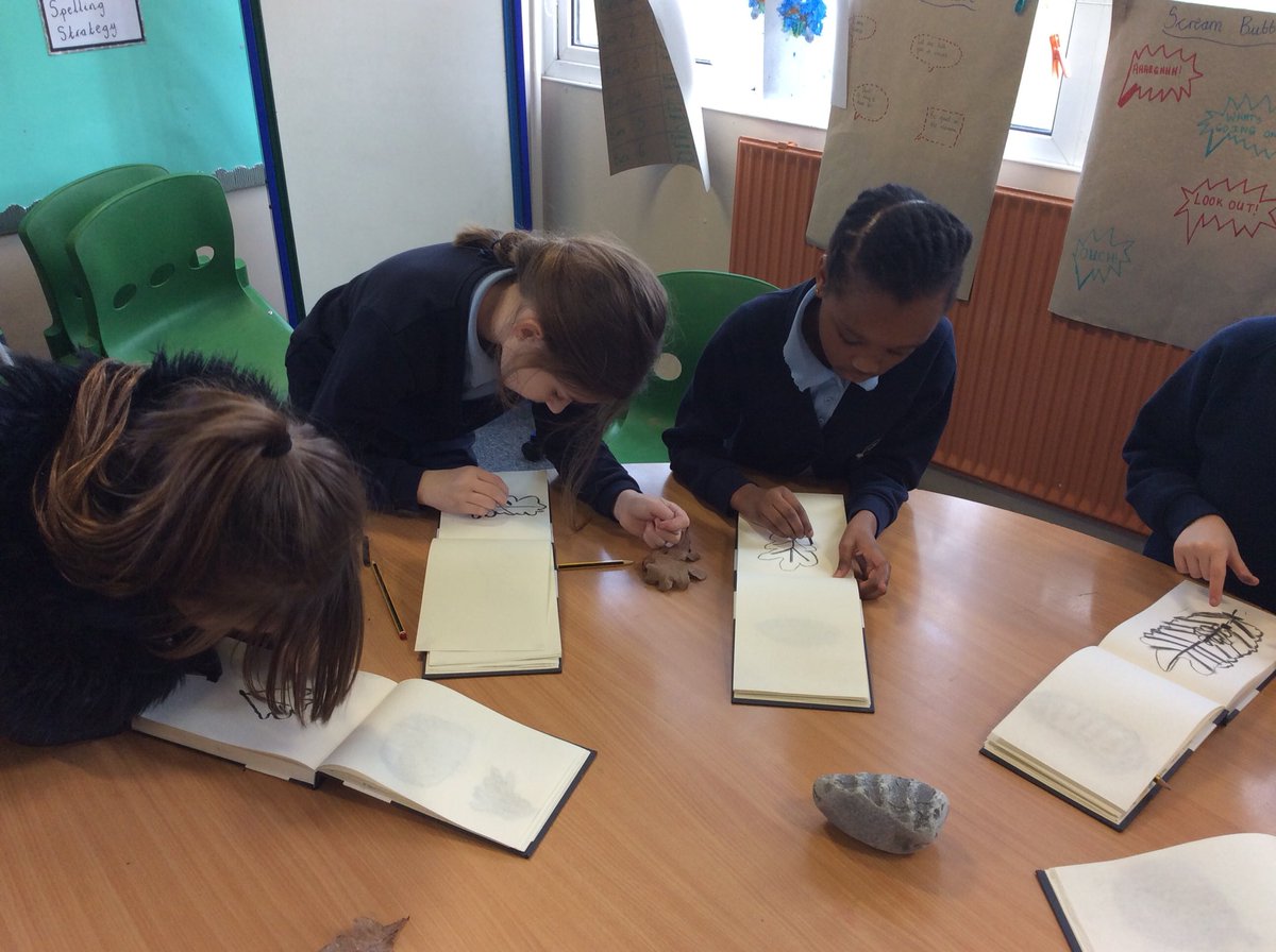 Monnow_Primary's tweet photo. Amber Class have had a lovely morning experimenting with charcoal and completing observational drawings of different objects. #AmberClass #LeadCreative https://t.co/5UYFGNWOLD