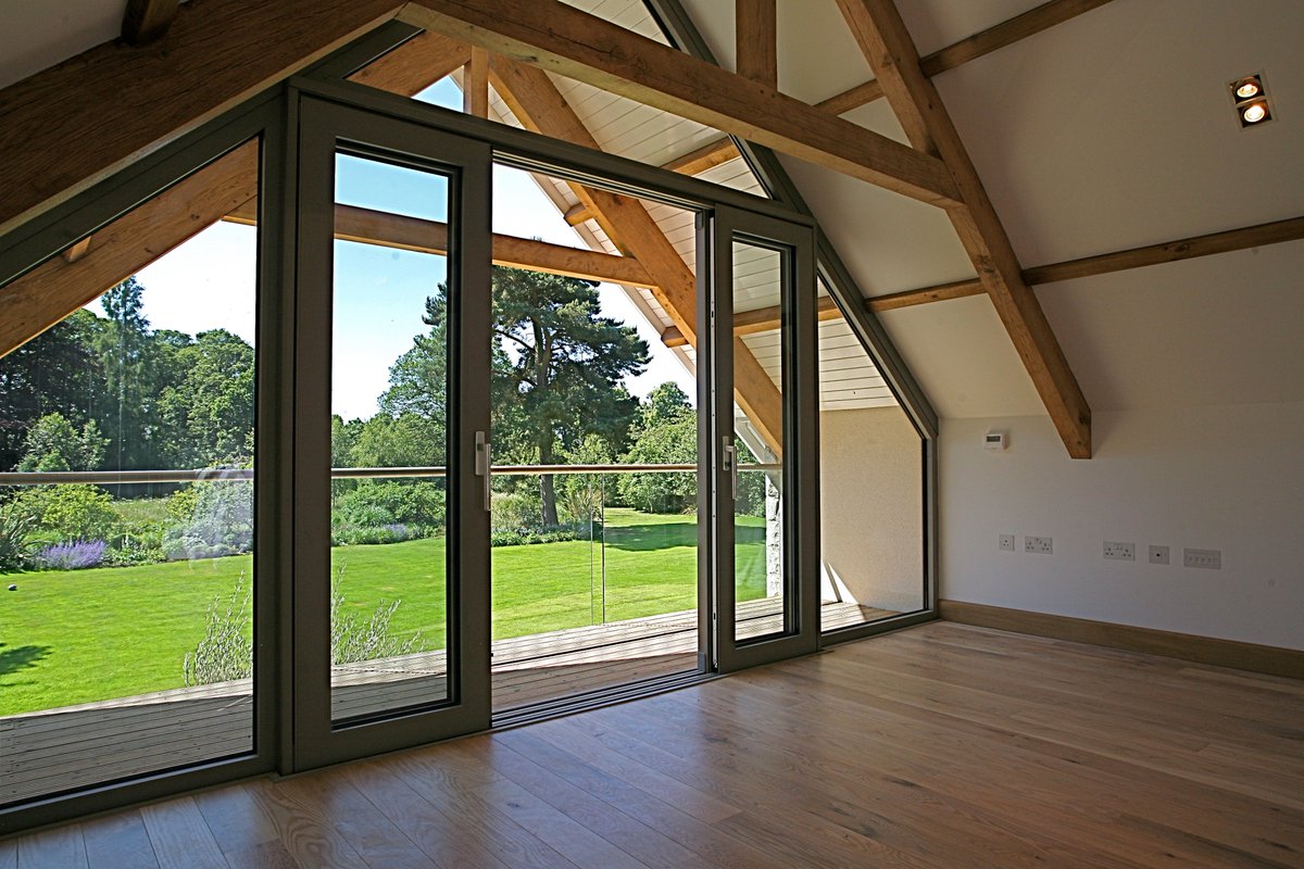SunfoldSystems's tweet photo. This is a very clean example of what we can offer here at Sunfold. This brilliant extension has been treated with our sliding doors and mono pitch roof. It looks great doesn't it!

#sunnydays #slidingdoors #extension #loveyourhome #relax https://t.co/z5uzmd3y0i