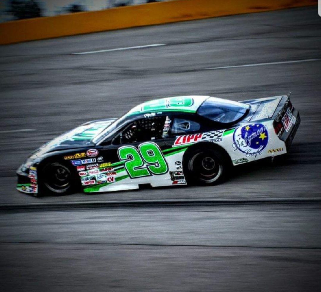 TheRealObie29's tweet photo. Awesome news today. @ZippAirToolUSA will be returning to the #TeamTwoNine @chevrolet SS for the 2019 season. So ready to get on track and try to make it back to back @NASCARHomeTrack championships. #HugeDreamInNineteen 

#GreenArmy 👽👽👽 https://t.co/MRXQ1hx0xp