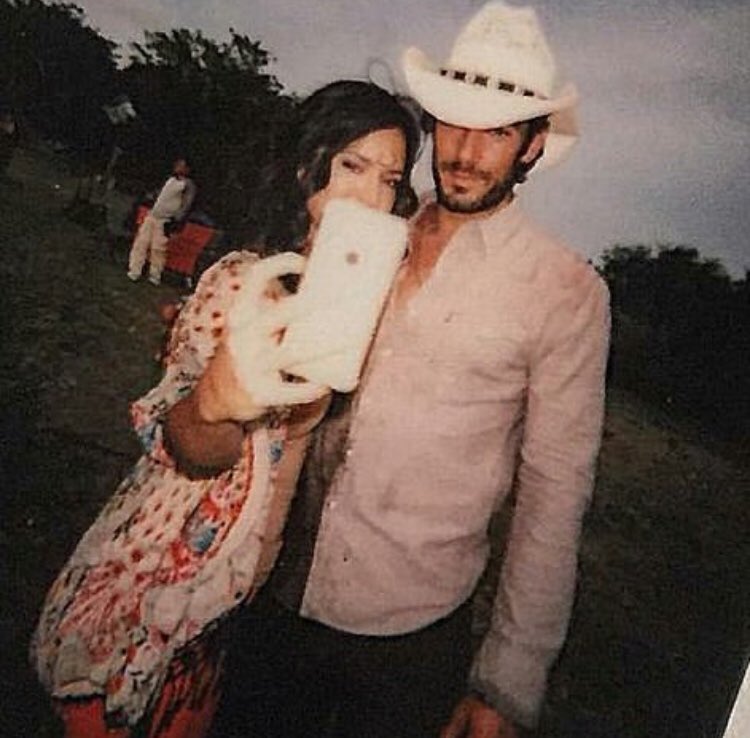 Selfie con mi chaparrita ❤️