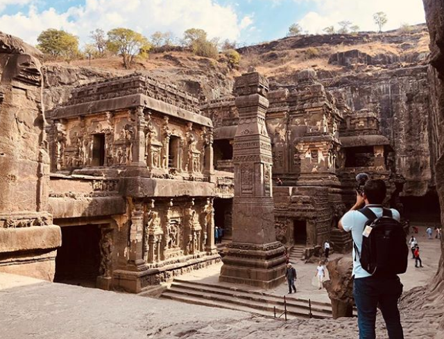 dev_discover's tweet photo. The camera can not capture enough of what a place has to offer... #aurangabad #discoverwithdev #ajantacaves #elloracaves #travelblogger #viewpoint #tourist #traveldairies #wanderlust #wanderer #traveller #instatravel #travelismylife #lifegoals #mywork #travelismypassion https://t.co/ePr98tE8Zi
