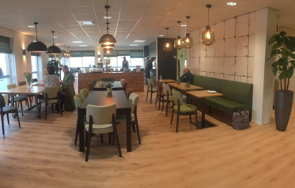 LexRutgers's tweet photo. Ik was vanochtend in Naaldwijk om te zien hoe het nieuwe onderkomen van @doeldelfland aan het  Verhagenplein er uit ziet en ik moet zeggen dat ik blij verrast was! Een aanwinst voor de @GemWestland Hier voel je je welkom! https://t.co/cpIBkD2dyY