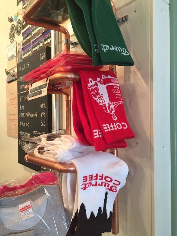 whatwebrew's tweet image. My favorite cafe @TurretCoffee | Love all their cute socks too! buff.ly/2GOUEVh

#whatwebrew #cafeguide #Tokyo #Tokyocoffee #coffee
