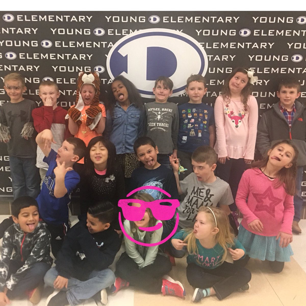 thedrakedudes's tweet photo. These Dudes are WILD about kindness! 💙🦁💙 #bestatYES #thedrakedudes #drazac https://t.co/ZjJqrUh5eB