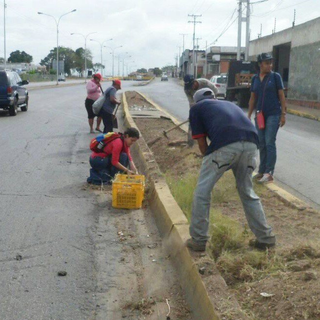 gobmonagasve's tweet photo. Gracias al presidente @NicolasMaduro y la gobernadora Yelitza Santaella, siguen los trabajos de embellecimiento de la ciudad en el marco de la misión Venezuela Bella #Maturin | #Monagas @yelitzePSUV_ @Gladys_PSUV @Manueljaimez25 @servimgob @Nayarithps14 @dcabellor #20Feb https://t.co/ORfHLnHieX