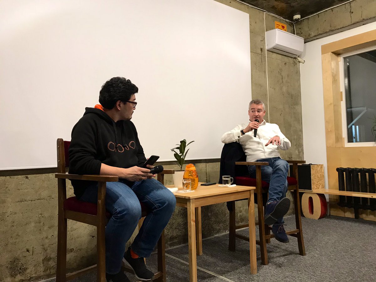 ukinkyrgyzstan's tweet photo. HMA @RobinOrdSmith now at #DiplomaticDialogues in @ololohaus sharing his experience, hobbies and describing what he loves about #Kyrgyzstan 🇬🇧🇰🇬 https://t.co/57v0b6IE6i