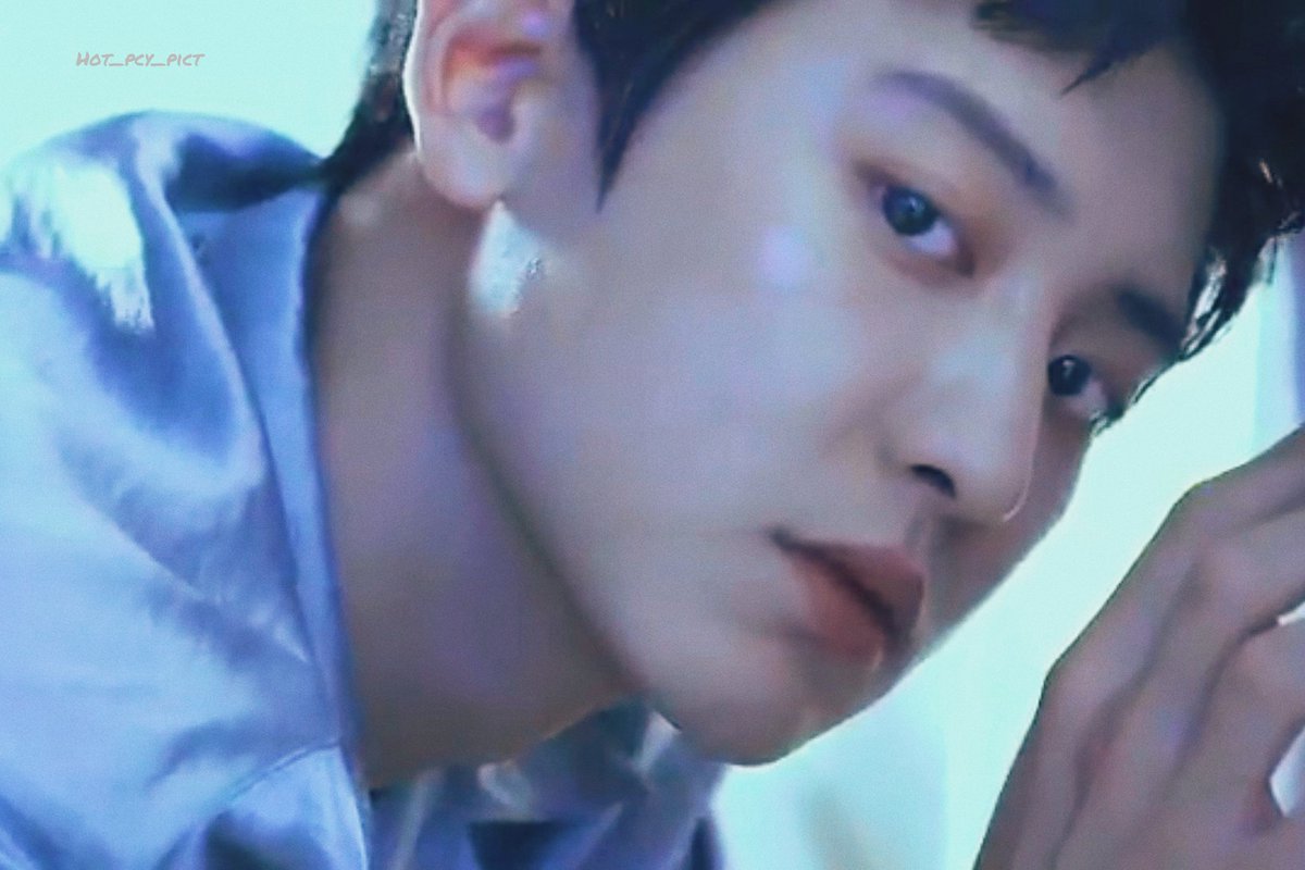 chanyeol pics tweet media