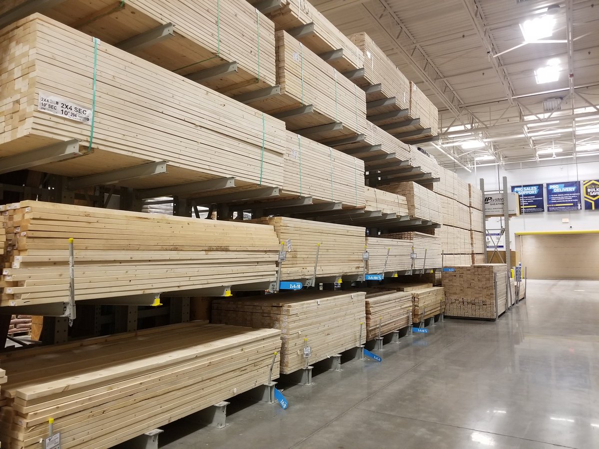 TheKingbee3's tweet photo. Rainy days are great for preparation......calm before the storm. Spring is coming......packed and ready for our PROs. JOB LOT Quanity is the standard @2591Lowes https://t.co/m5dtZ8W9MR