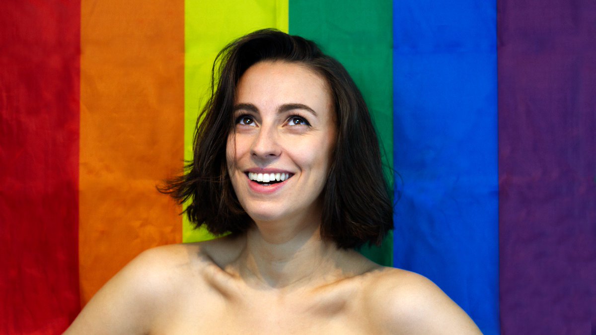 THE BUZZTONES and QUEER BY NATURE are two <a href="/Londonist/">Londonist</a> picks for TONIGHT at #VAULTFestival2019. Pop comedy maestros and a one hour science stand-up show. Join us underground!
<a href="/TheBuzztones/">The Buzztones</a> Tkts: ow.ly/IgFc50lNiJP
Queer By Nature by <a href="/floschechter/">Florence Schechter</a> Tkts: vaultfestival.com/whats-on/queer…