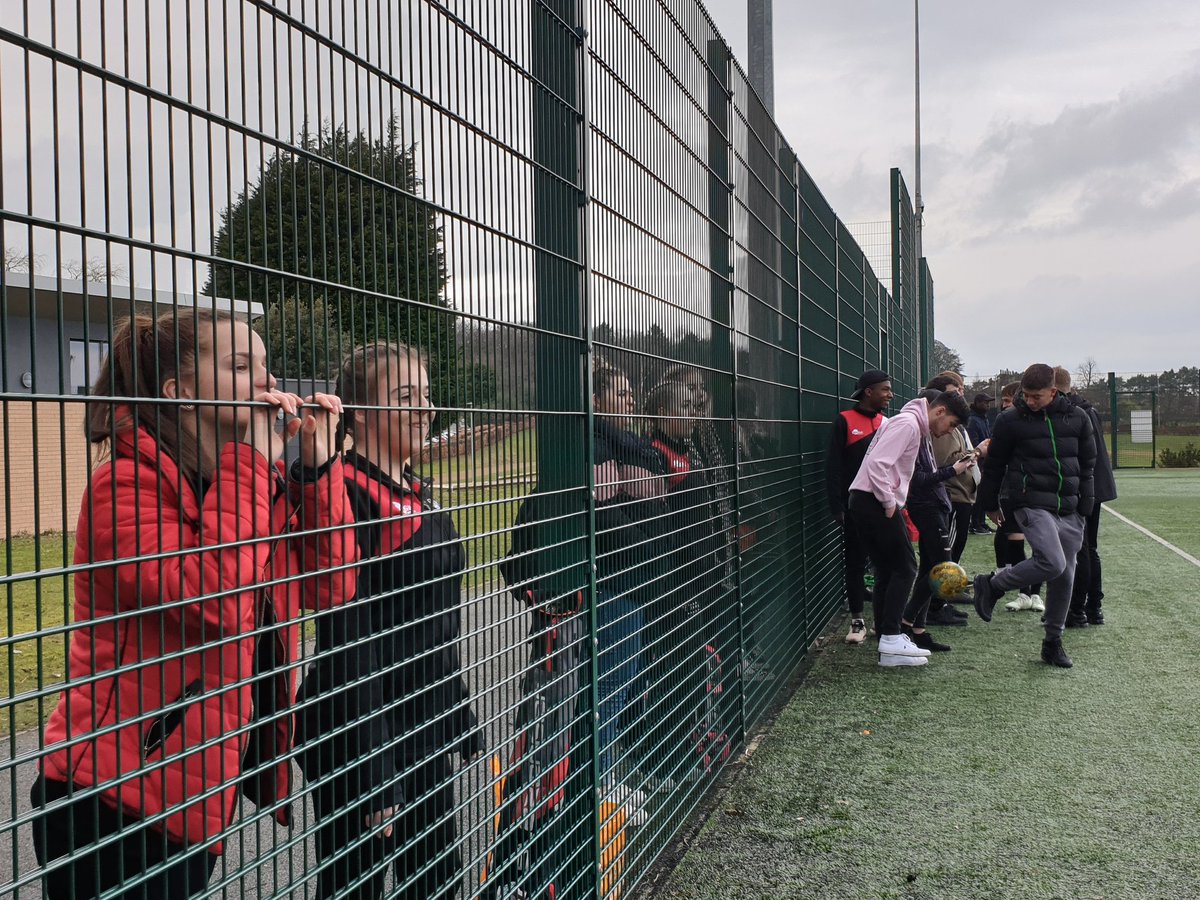 leedstrinitysu's tweet photo. #TrinityStudents here to support @LeedsTrinityFC 3rds team #Support #BUCSwednesday https://t.co/1B9NMRSk90