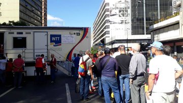 View image on Twitter