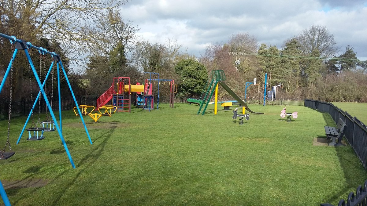 IanSeddon1976's tweet photo. Half term temperatures set to rise to 16 degs on Friday. Thought I'd better get the #sheering playground ready for the rush 😀🔆 #firstcutoftheyear https://t.co/Ho7PsRWdby