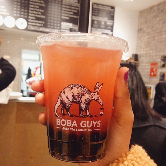 BubbleTeaSupply's tweet image. 📷 #Repost @foodieeatsdc
.
Strawberry-jasmine bubble tea ☕ 🍓
•
•
•
#spoonuniversity #foodgasm #foodiegram #foodiesofinstagram #nycfoodporn #foodphotography #bobaguys #thebobaguys #nycfoodie #devourpower #bubbletea #igers #foodietribe #foodiegram #… ift.tt/2SMF3wU