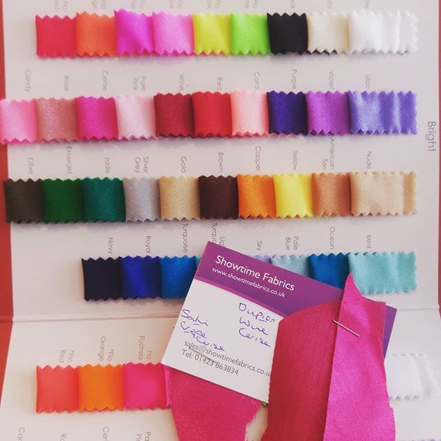 sgall__'s tweet photo. Ooh new samples from showtime fabrics, satisfying the #colourcard geek in me 🌈❤ #millinery #bespokehats #bespokemillinery #weddingguest #motherofthebride #bridal #madeinscotland https://t.co/UF1mo8yt6V