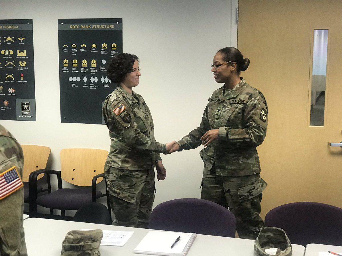 TCUArmyROTC's tweet image. We want to thank the greatest Nurse Counselor in #CadetCommand for all her dedication and hard work, making TCU nursing the best that they can be. Thank you CPT Laura Manzo.