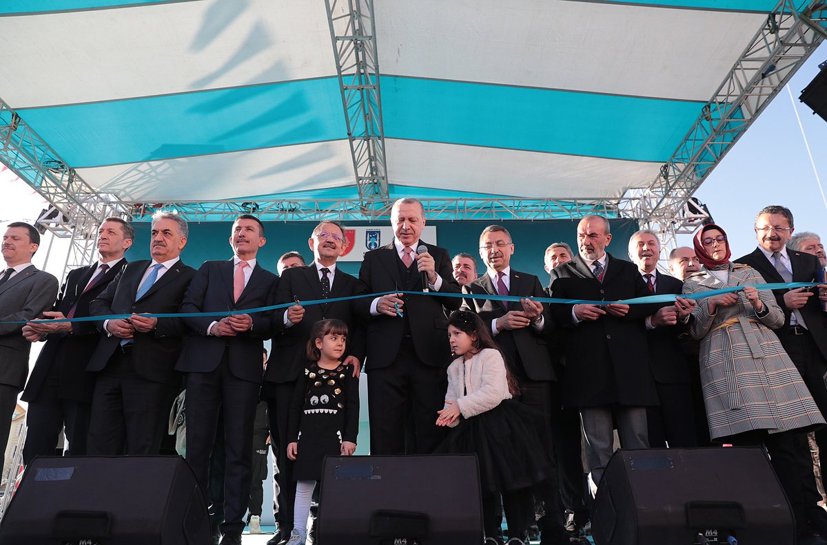 “Bizim gündemimizde Türkiye’yi hayalleri ve hedefleriyle buluşturmak var” tccb.gov.tr/haberler/410/1…