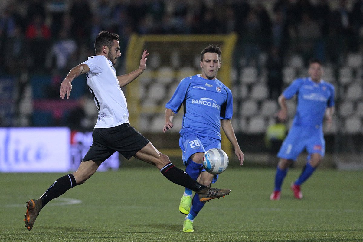ProVercelli1892's tweet photo. Il #derby @NovaraChannel-PRO VERCELLI di sabato 2 marzo in diretta tv 📺 su @tvdellosport alle 20,45 #NovPrv https://t.co/lJGFI8MSEJ