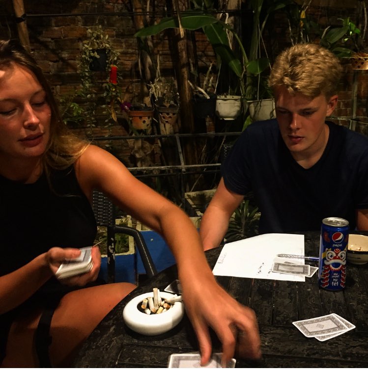 SilasWolters's tweet photo. Bild 6. Spelar plump i Da Nang. Verkar som att det blir torsk för min del. Kan i alla fall trösta mig med en pepsi. #tuttopepsi https://t.co/k1eeqqx8J0