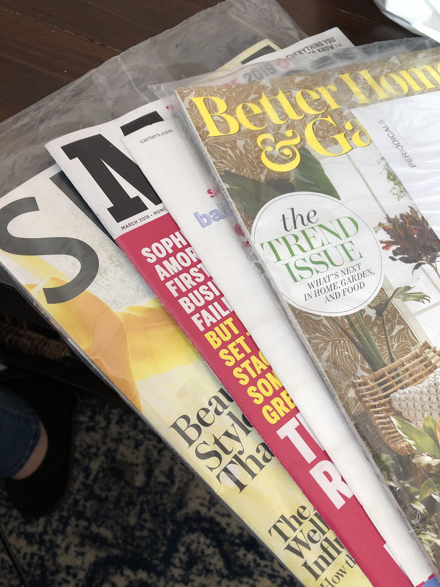 AFrostKo's tweet image. I guess the magazine database of America somehow thinks when you become a mother you need to get back in shape and keep your house and life in order? #WhereTheHellAreTheseComingFrom #AndHow #BecauseIHaventBeenChargedForThem