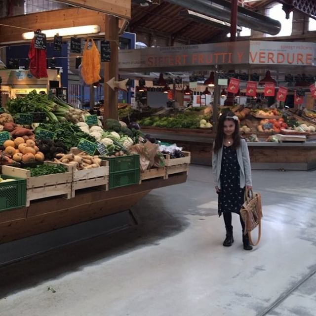 ExquiLuxe's tweet photo. Léa en direct du marché BIO de Colmar.
#marchebio fillettemangebio #laviesaine #foodlover #delicious #organicfood #fresh #naturalproduct #legumefrais #instagood #superfood #healthylife #foodlover #qualite #vitamines #enfantmangebio #mangerequilibre #eat… https://t.co/VCTHvPnzpY https://t.co/2zGretHGVN