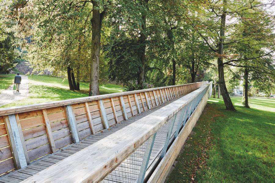 cyberarchi's tweet photo. Á Creil, grâce à une rampe urbaine comme solution à l’isolement, ce qui aurait pu être qu’une banale opération d’aménagement s’est mué en un véritable projet mettant en scène le paysage, les écosystèmes, les points de vue @creil60 
https://t.co/SmMhOnzl7x https://t.co/p7WsthNRYk