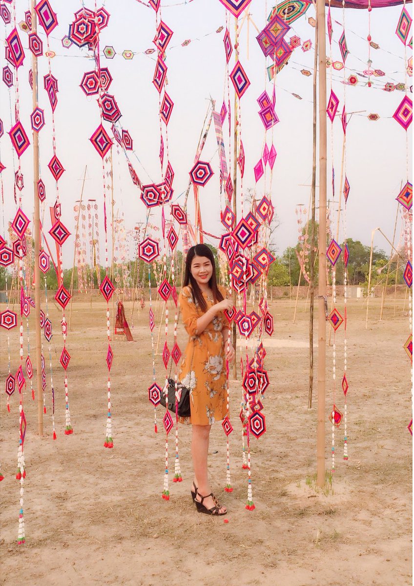 SujitraSomza's tweet photo. ไหว้พระธาตุยาคู🙏 ✨ทะเลธุงอีสาน✨
ณ. พระธาตุยาคู เมืองฟ้าแดดสงยาง อำเภอกมลาไสย จังหวัดกาฬสินธุ์🥰👍🙏 https://t.co/ztLMcp9Q3f