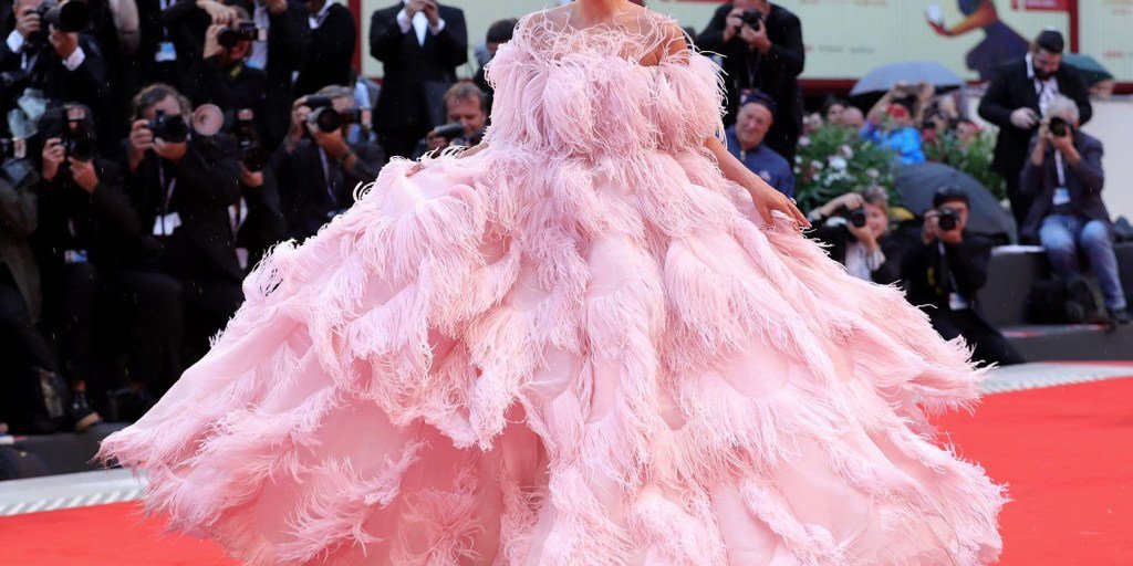Milan Fashion Week and Fashion Law Trends: sustainability and green claims thefashionablelawyers.com/2019/02/20/mil…