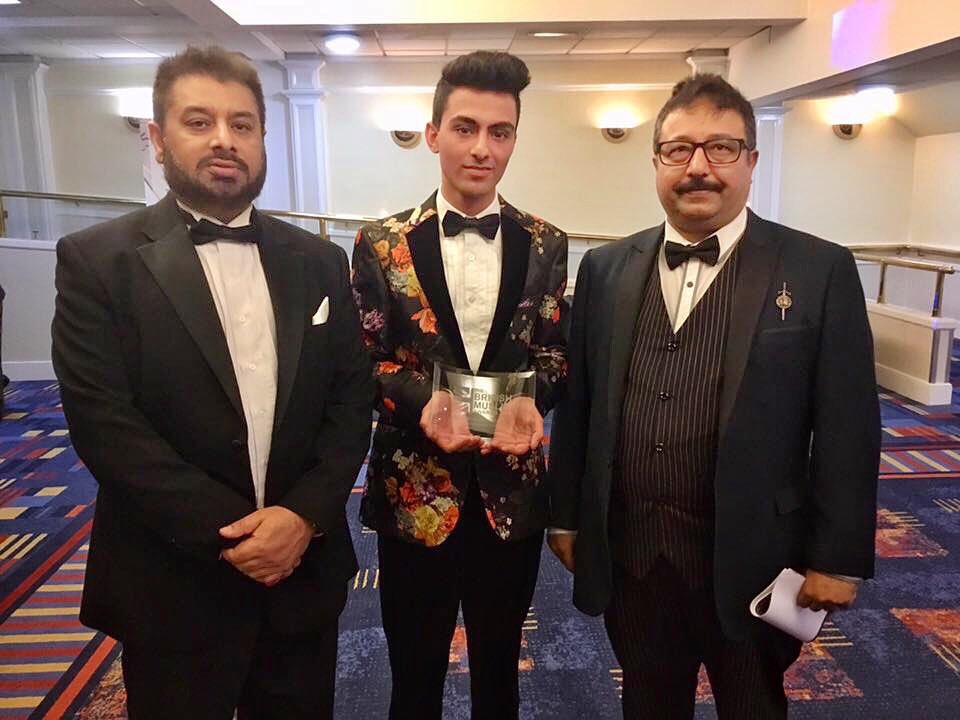 Absolutely amazed to win a national award, “Young Achiever of the year 2018/19” at the #BritishMuslimAwards 2019🎉🎉                                                  
Thanks @UKYP and @bycLIVE for providing young people with the platform to do amazing things throughout the UK 👍🏻