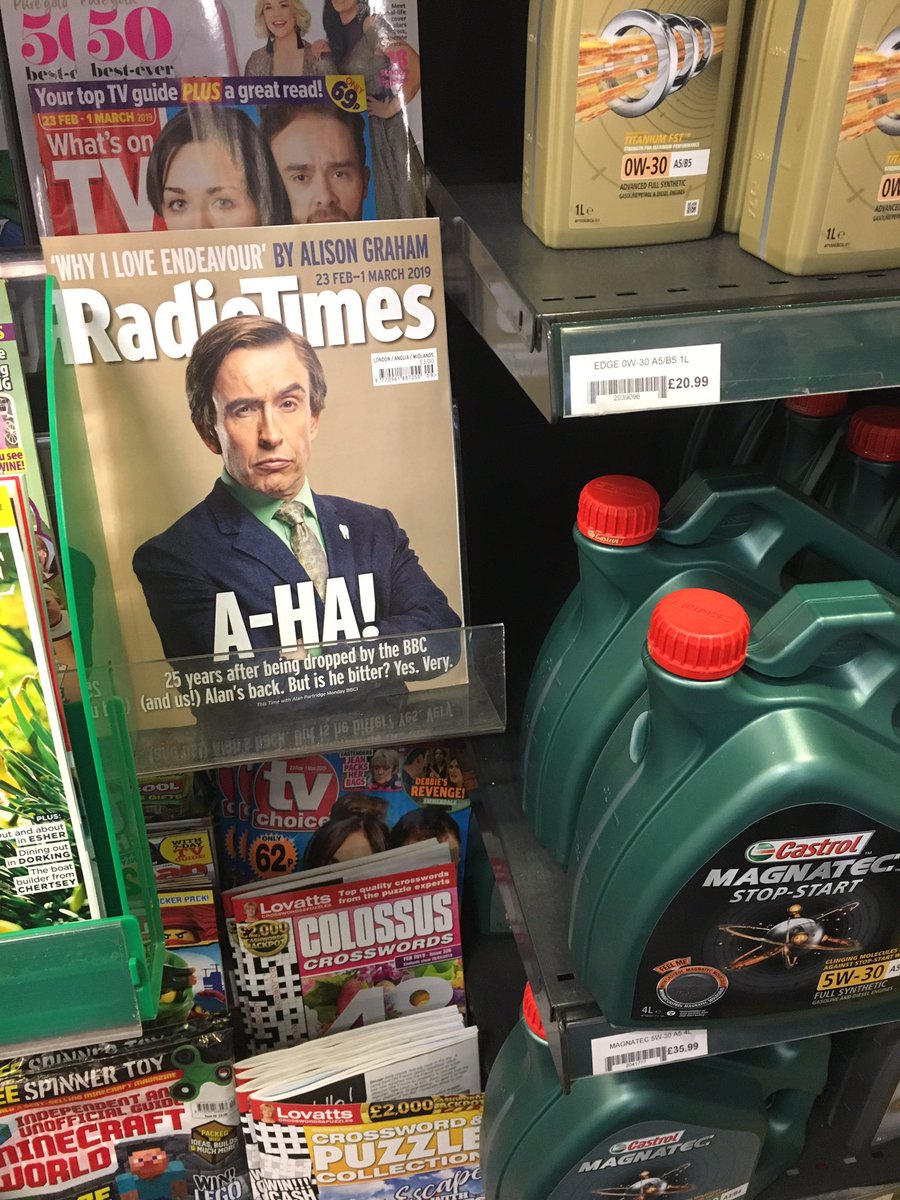 JamesOscsync's tweet image. Right next to the Castrol #bouncingback #alanpartridge @alanpartridge @felicitymontagu   @RadioTimes @Aiannucci @CastrolUK