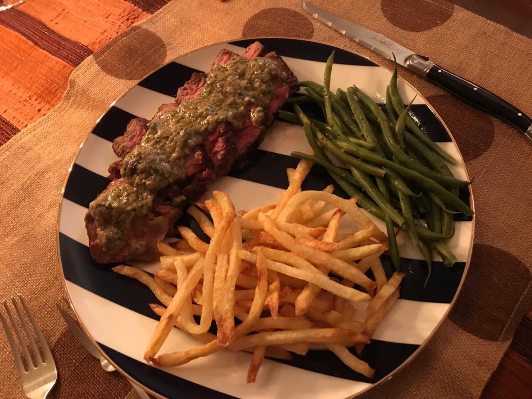JCampionHomes's tweet photo. Dreaming of this #ValentinesDay feast from last week. 🥩🍟💘

#SteakFrites #Love #SecretSauce https://t.co/lMn82WUX2b