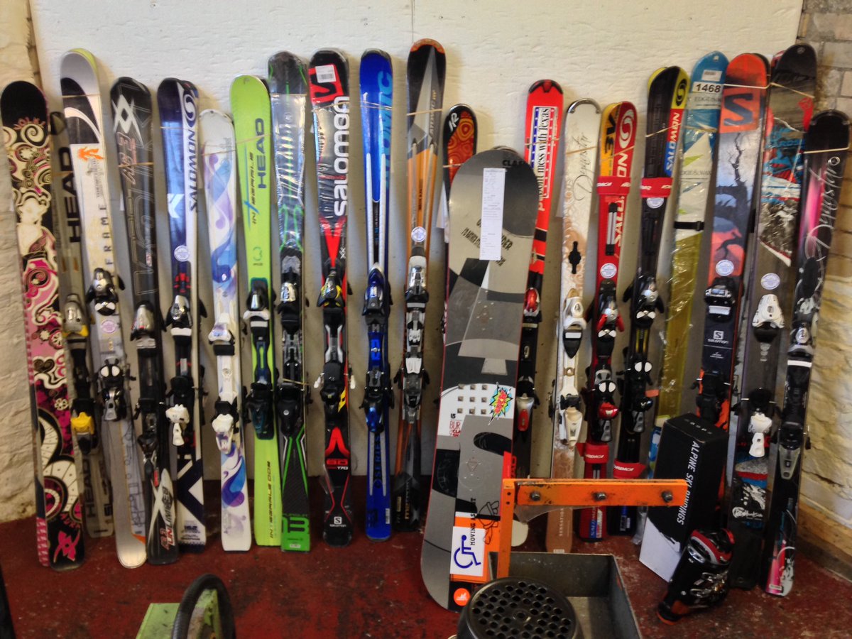 Devon Ski Service tweet media