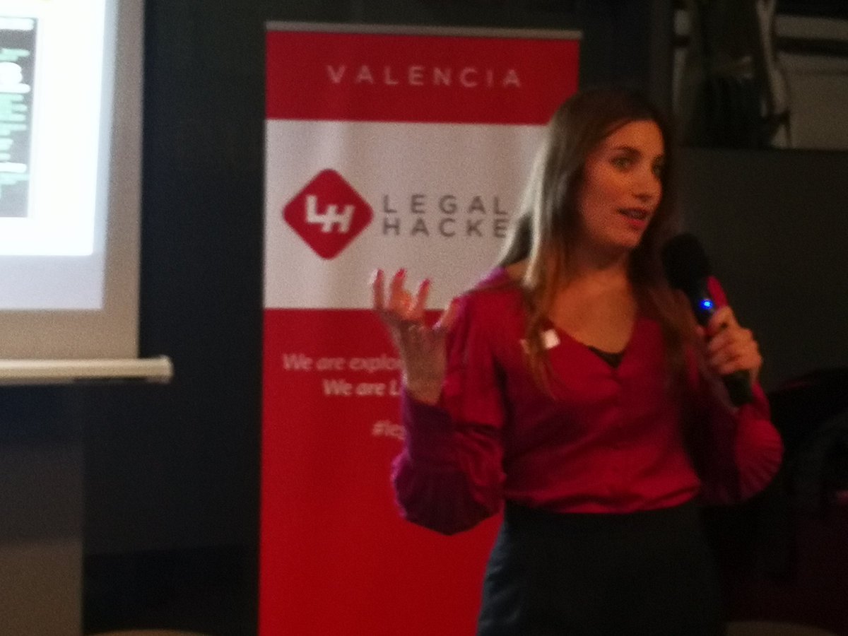 #legalhack "legal hackers es un movimiento global que busca soluciones imaginativas para la confluencia del derecho y nuevas tecnologías" #legalhack