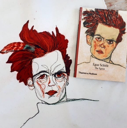 CraftCourses's tweet photo. We were trying to pick one of the amazing #workshops at #PhoenixStudio in Towersey to share with you, but we just couldn't: they're too good!
Take a look: https://t.co/8ei2eEJsm0
#ceramics, #wiresculpture, #drawing, #printmaking, and the fabulous @DrawingCircus 🤡 🎡 🌈 💕 🖌️ https://t.co/DZU6UOcXJd