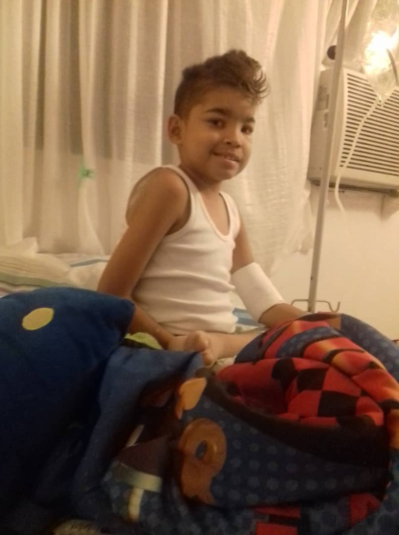 #ServicioPúblico Ángel Santiago Mendoza, es uno de los miles de niños venezolanos que corren el riesgo de perder la vida por necesidad de transplante y falta de recursos para la diálisis. Hoy recurrimos a ti para tener ayuda. Contacto 04244567250 #20Feb