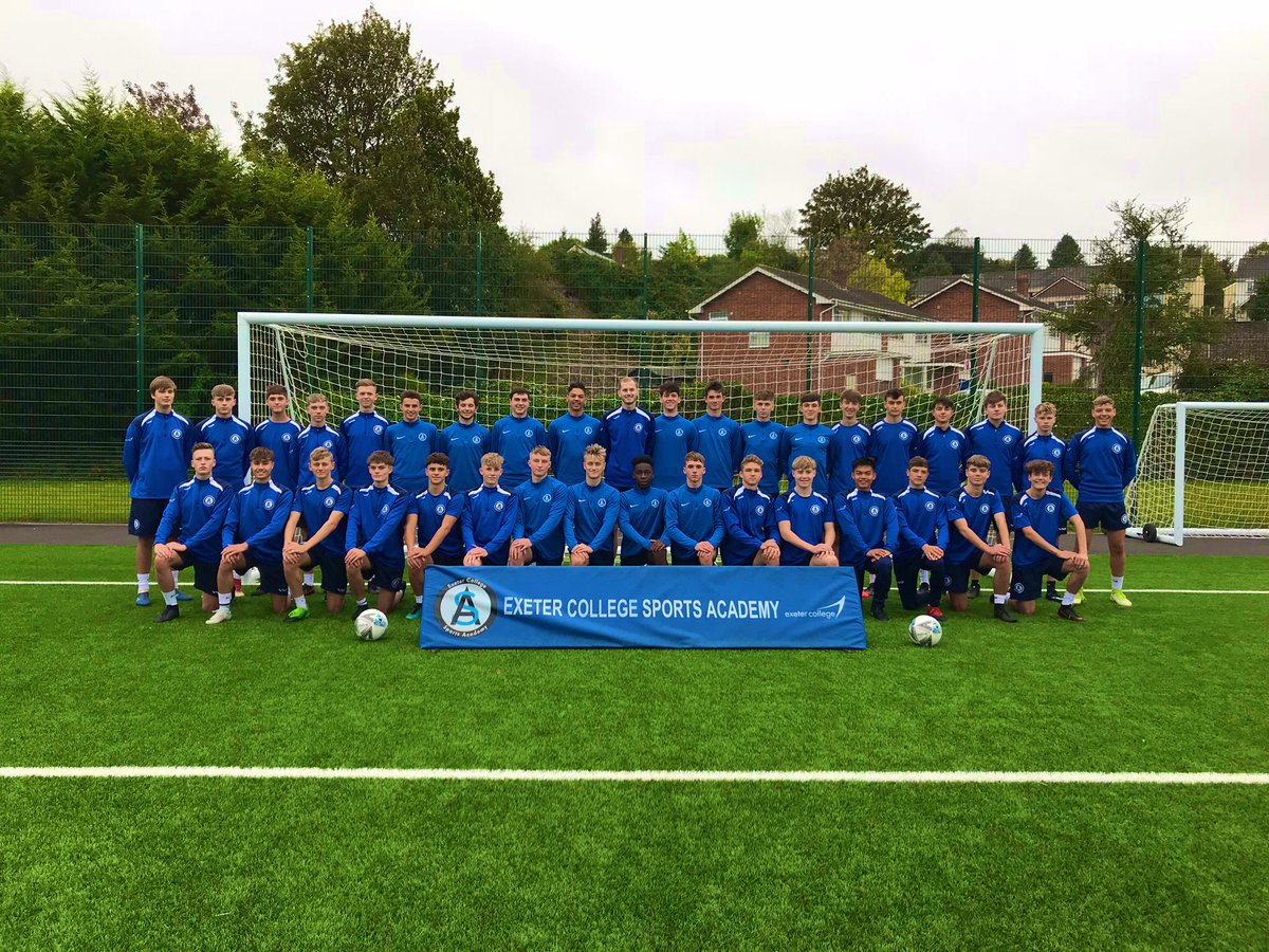execollsport's tweet photo. Our football 1s were in half-term action today vs @sgs_college. Going down 6-3. A battling effort after being 3-0 down at half time. 
⚽⚽Gresham
⚽Walford (pen) https://t.co/Uf6Ua4OTR9