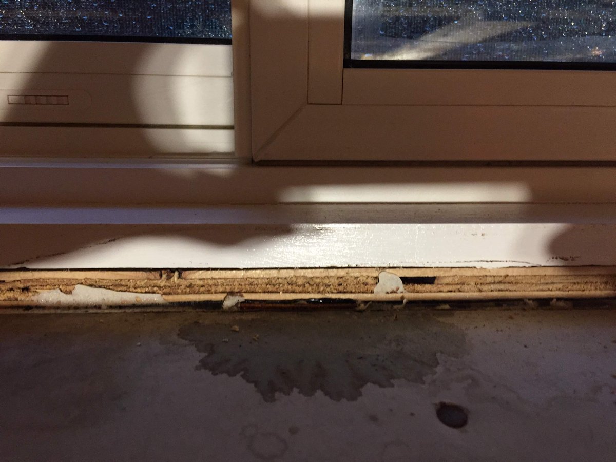 JessicaLi55's tweet photo. Desperate customer - What I've got from Stittsville window and door!
I wish anyone who read this message will be alerted if dealing with this company. They told us these windows save energy! called them many times since summer 2018, no solution, no follow up. https://t.co/IR1S0LtrD9