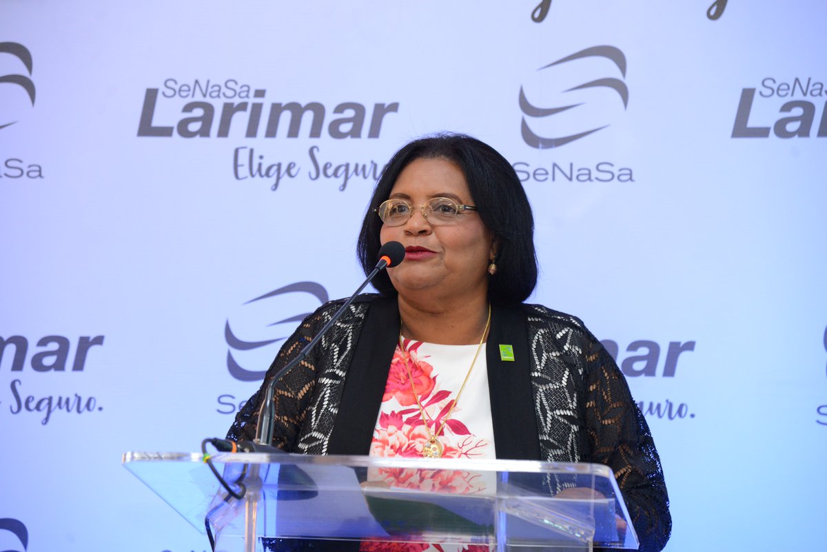 “SeNaSa Larimar viene a representar una alternativa que combina buena cobertura a un costo asequible, se trata de más de tres mil servicios de salud en cobertura a través de una red de 8 mil prestadores de servicios de salud a nivel nacional“ <a href="/MercedesRSilver/">Mercedes Rodriguez Silver</a> Directora Ejecutiva