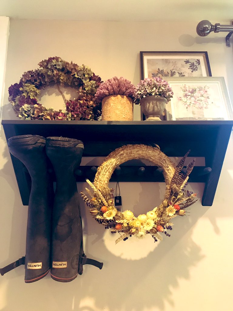 fleurandgrey's tweet photo. Boot room ideas. Use Twitter5 to get 10% off at checkout #humpday #bootroominspo #homeinspo #decor #wellies #featherwreath #smallplanters https://t.co/Ee164WwVcG