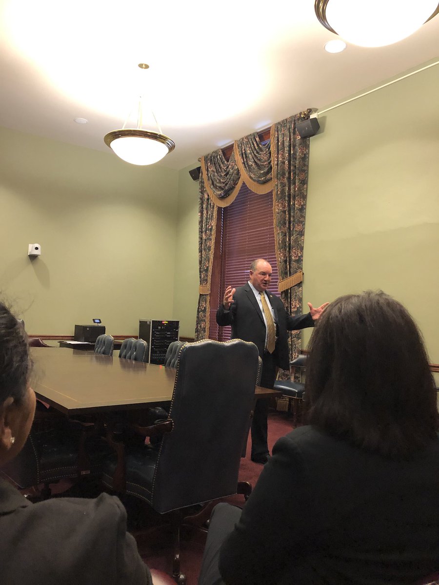 uaex_CommDev's tweet photo. LeadAR Class 18 visited with Senator Bruce Maloch in the senate chambers this morning. Senator Maloch discussed what’s it’s like to participate in the legislative process and highlighted the importance of getting along. #leadership #Leadar18 https://t.co/OYpMsk4CNP