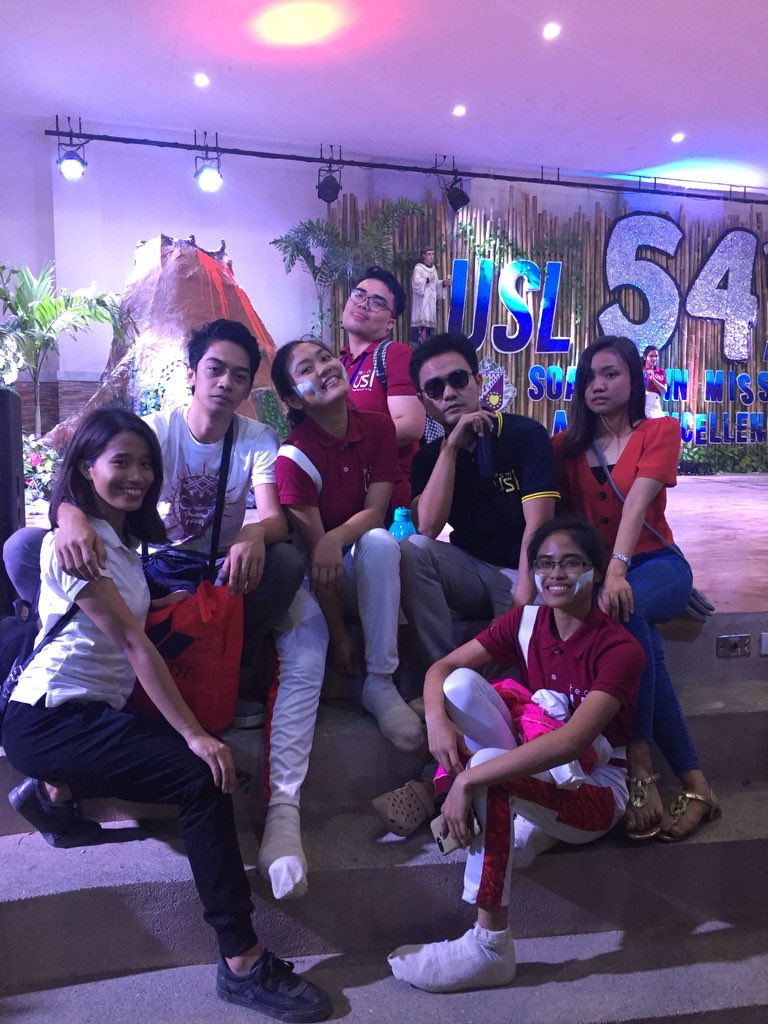Majeancuntapay's tweet photo. First pic
Fierce

Second Pic
sir @arielECEECT : wait kunin ko yung shades ko

Iba ka talaga Sir! 🤟🏻

@chichAAARON @krismassts  @rosiiess @chaddaokuymuTEP 

#AGBIAG
 #SEAIDITE 
#BRINGITBACK 
#USL54Ever https://t.co/xye6CaSuGD