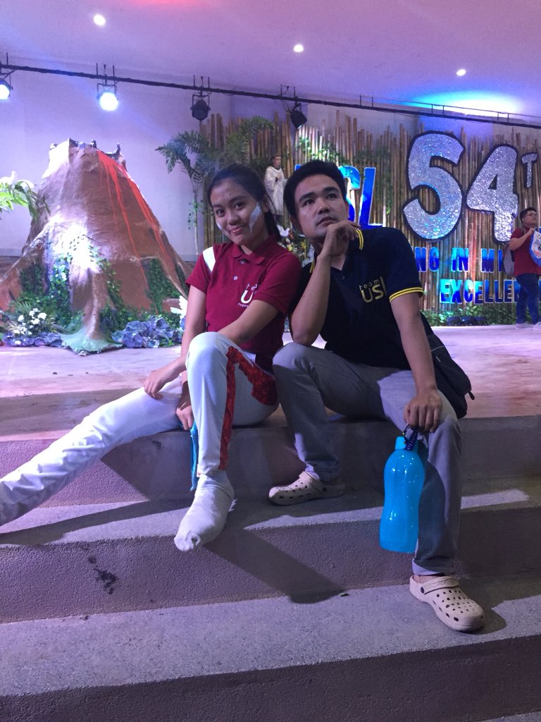 Majeancuntapay's tweet photo. First pic
Fierce

Second Pic
sir @arielECEECT : wait kunin ko yung shades ko

Iba ka talaga Sir! 🤟🏻

@chichAAARON @krismassts  @rosiiess @chaddaokuymuTEP 

#AGBIAG
 #SEAIDITE 
#BRINGITBACK 
#USL54Ever https://t.co/xye6CaSuGD