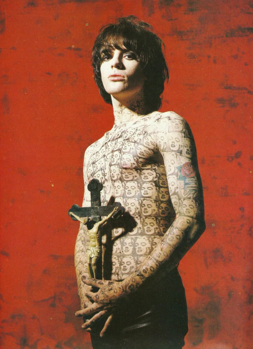 themalestromHQ's tweet photo. 24 years ago this month #ManicStreetPreachers guitarist Richey Edwards disappeared & was assumed dead. New book #WithdrawnTraces looks at fresh evidence to try & discover the truth around what exactly happened.
Read about it here: https://t.co/TSKRJYwI24
@PenguinUKBooks @Manics https://t.co/VlpbWkaphH