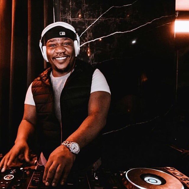 Expect Fun ✨
Join us tonight with our Party DJ for Dublin’s hottest Party Haus with lots and lots of surprises throughout