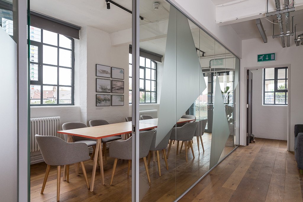 sugarhseisland's tweet photo. If you’re interested in leasing a space in Dane’s Yard, #sugarhouseisland’s creative hub, please come and have a look around the marketing space.
#officesforcreatives #architectural #CLT #CrossLaminatedTimber #work #stratford #eastlondon #leasingnow https://t.co/apZ5nmIcPv