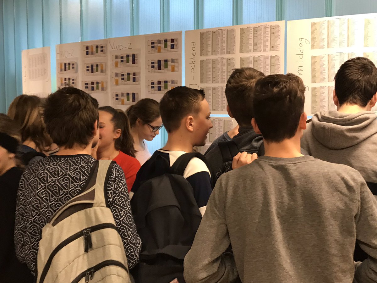 lcj's tweet photo. Terugblikken op mooie themadag @DriestarCollege. In 66 workshops met 34 verschillende workshopleiders mocht het @lcj opnieuw een totaalprogramma verzorgen voor alle tweedejaars leerlingen. (homo)#seksualiteit #weerbaarheid #kleding #haarmode #cultuur #identiteit #creativiteit https://t.co/wJcVEgxlu2